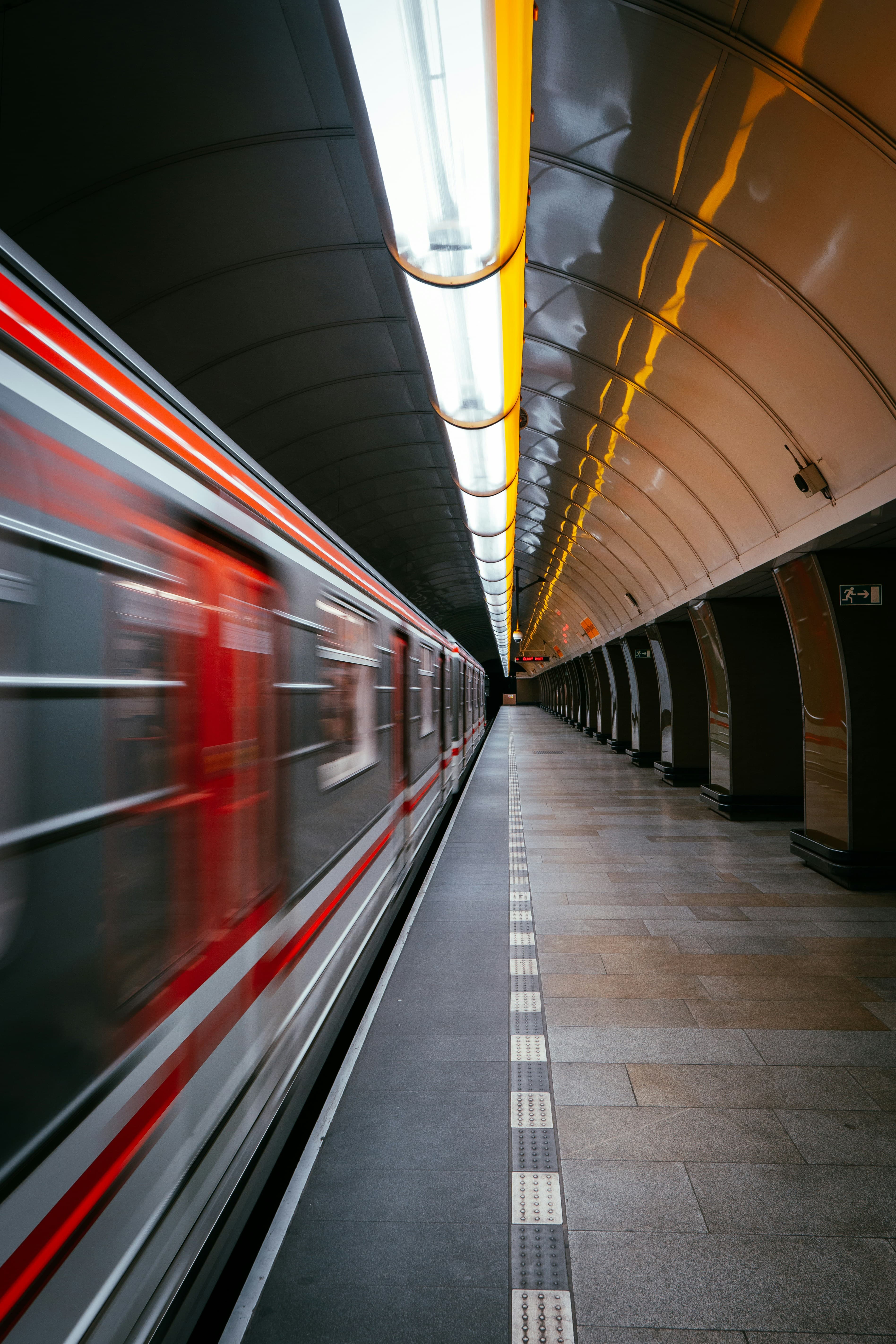 Tunnelling & Underground Engineering
